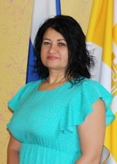 Воспитатель высшей категории Растоварова Оксана Сергеевна.